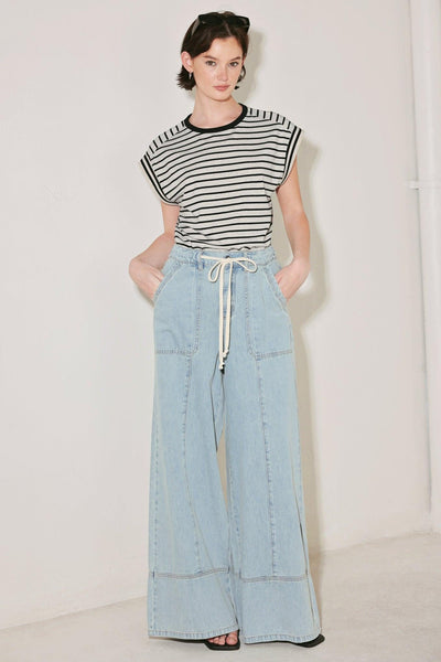 FP1859_LIGHTDENIM_1_e3fbcca6-cb66-4590-a670-f7c6a243287a_600x600.jpg